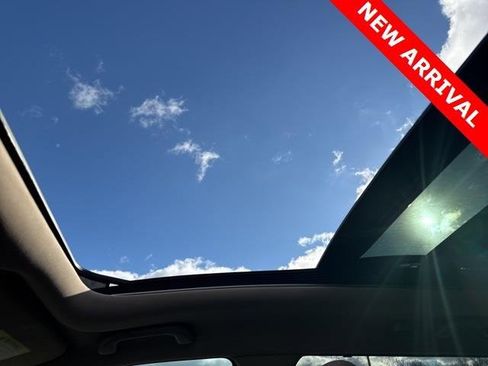 Used 2017 Hyundai Santa Fe SE Ultimate w/ SE Ultimate Tech Package 03 image 20