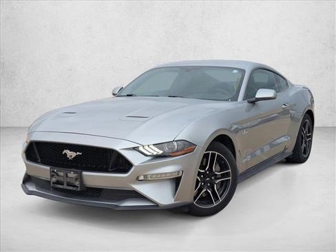 Used 2020 Ford Mustang GT image 1