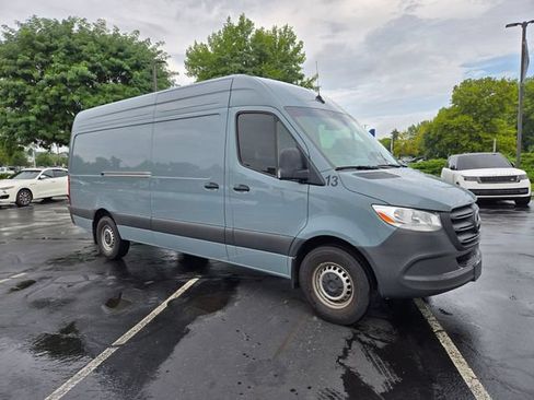 Used 2025 Mercedes-Benz Sprinter 2500 image 1