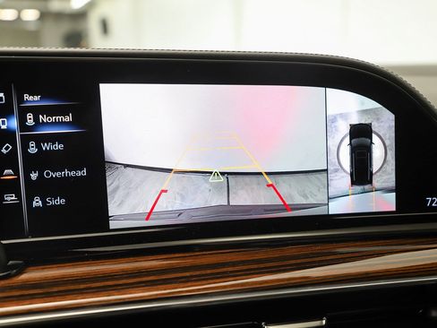 Used 2021 Cadillac Escalade Premium Luxury AWD/4WD image 33
