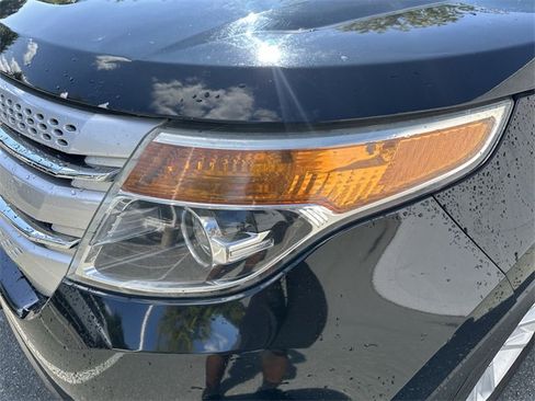 Used 2012 Ford Explorer XLT image 9