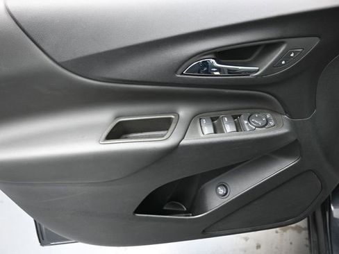 Used 2023 Chevrolet Equinox LT image 13