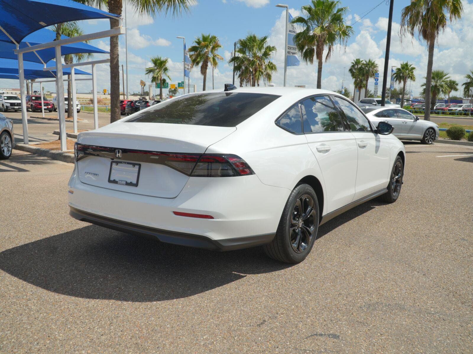 Used 2025 Honda Accord SE image 10