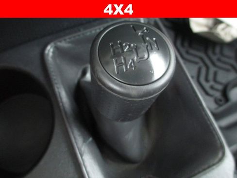 Used 2011 Toyota FJ Cruiser 4WD w/ Convenience Pkg image 24