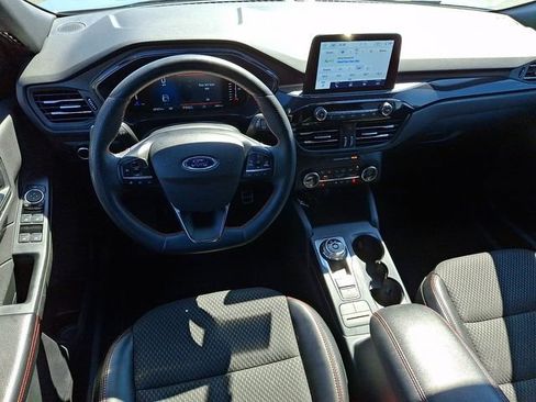 Used 2023 Ford Escape ST-Line AWD/4WD image 2