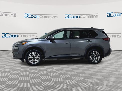 Used 2021 Nissan Rogue SV image 6