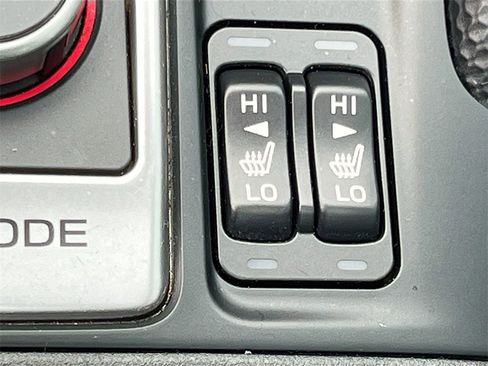 Used 2023 Subaru Forester Touring image 21