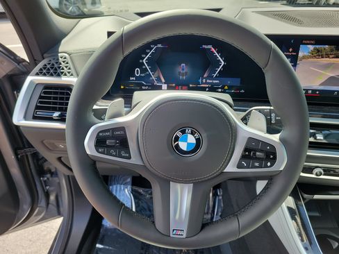 New 2026 BMW X5 xDrive40i w/ M Sport Package AWD/4WD image 22