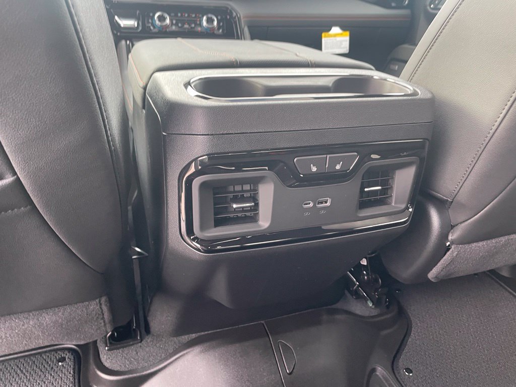 New 2026 GMC Sierra 1500 AT4 w/ AT4 Premium Package AWD/4WD image 27