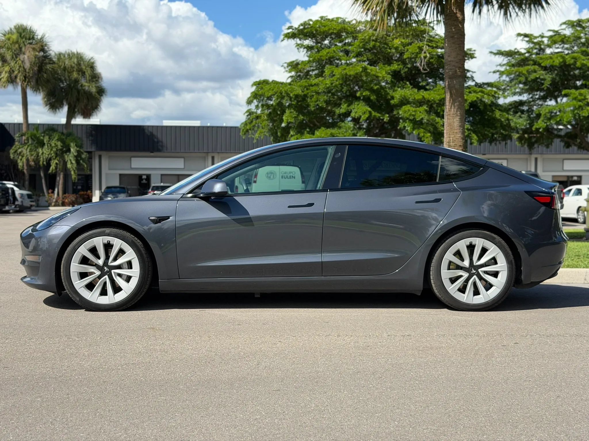 Used 2021 Tesla Model 3 Long Range AWD/4WD image 5