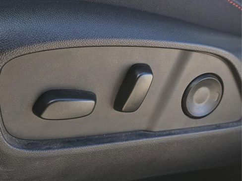 Used 2026 Chevrolet Equinox RS image 23