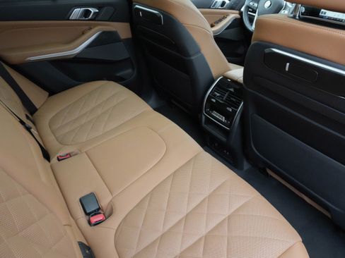 Used 2024 BMW X5 xDrive40i image 38