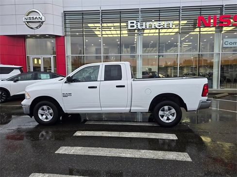 Used 2024 RAM 1500 Classic SLT image 11