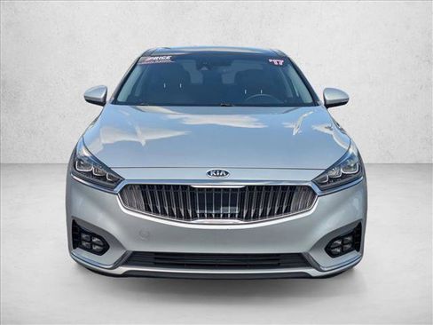Used 2017 Kia Cadenza Technology image 2