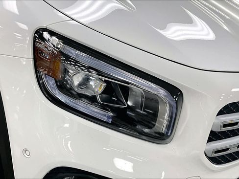 Used 2023 Mercedes-Benz GLB 250 4MATIC image 27