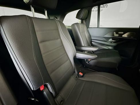 Used 2026 Mercedes-Benz GLS 450 4MATIC image 30