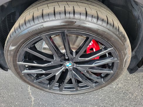 Used 2026 BMW X5 xDrive40i w/ Executive Package image 37