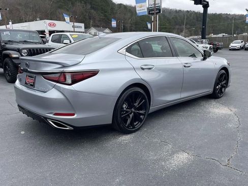 Used 2022 Lexus ES 350 F Sport w/ Accessory Package 2 image 4