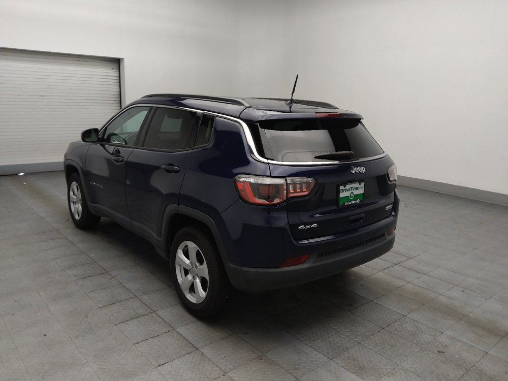 Used 2018 Jeep Compass Latitude w/ Cold Weather Group AWD/4WD image 5