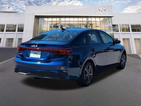 Used 2023 Kia Forte LXS w/ LXS Technology Package FWD image 5
