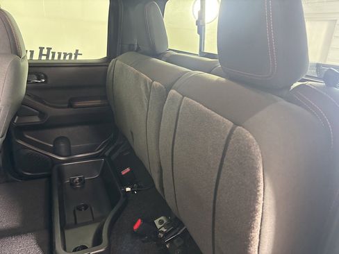Used 2025 Nissan Frontier PRO-4X AWD/4WD image 22