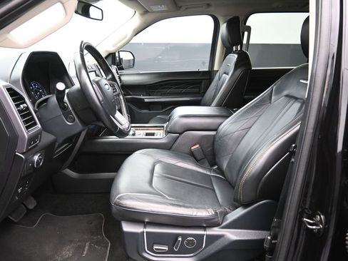 Certified 2021 Ford Expedition Platinum image 21
