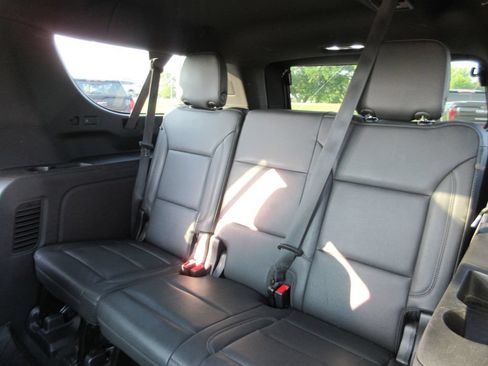 Certified 2023 Chevrolet Suburban Z71 AWD/4WD image 25
