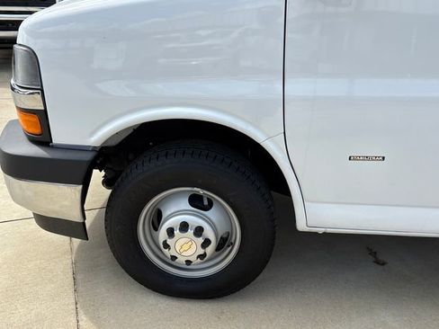 New 2025 Chevrolet Express 3500 w/ Power Convenience Package image 15