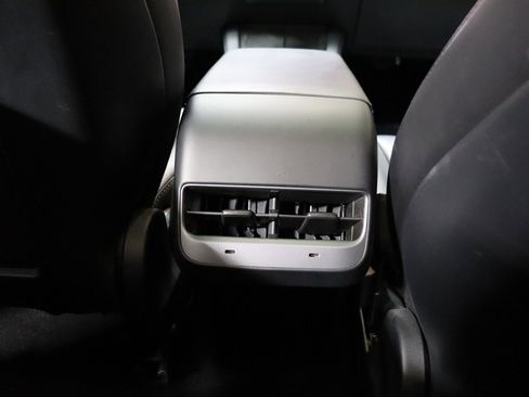 Used 2023 Tesla Model 3 Standard Range image 28