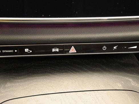 Used 2024 Mercedes-Benz E 350 4MATIC Sedan image 36