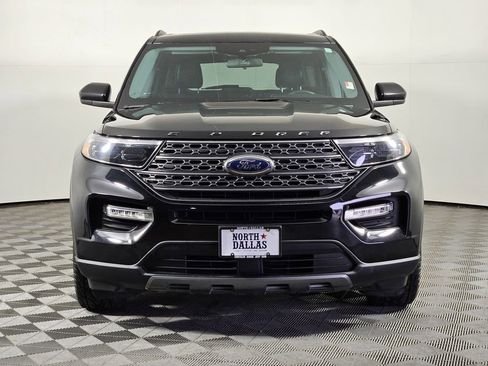 Used 2023 Ford Explorer XLT w/ Equipment Group 202A image 2