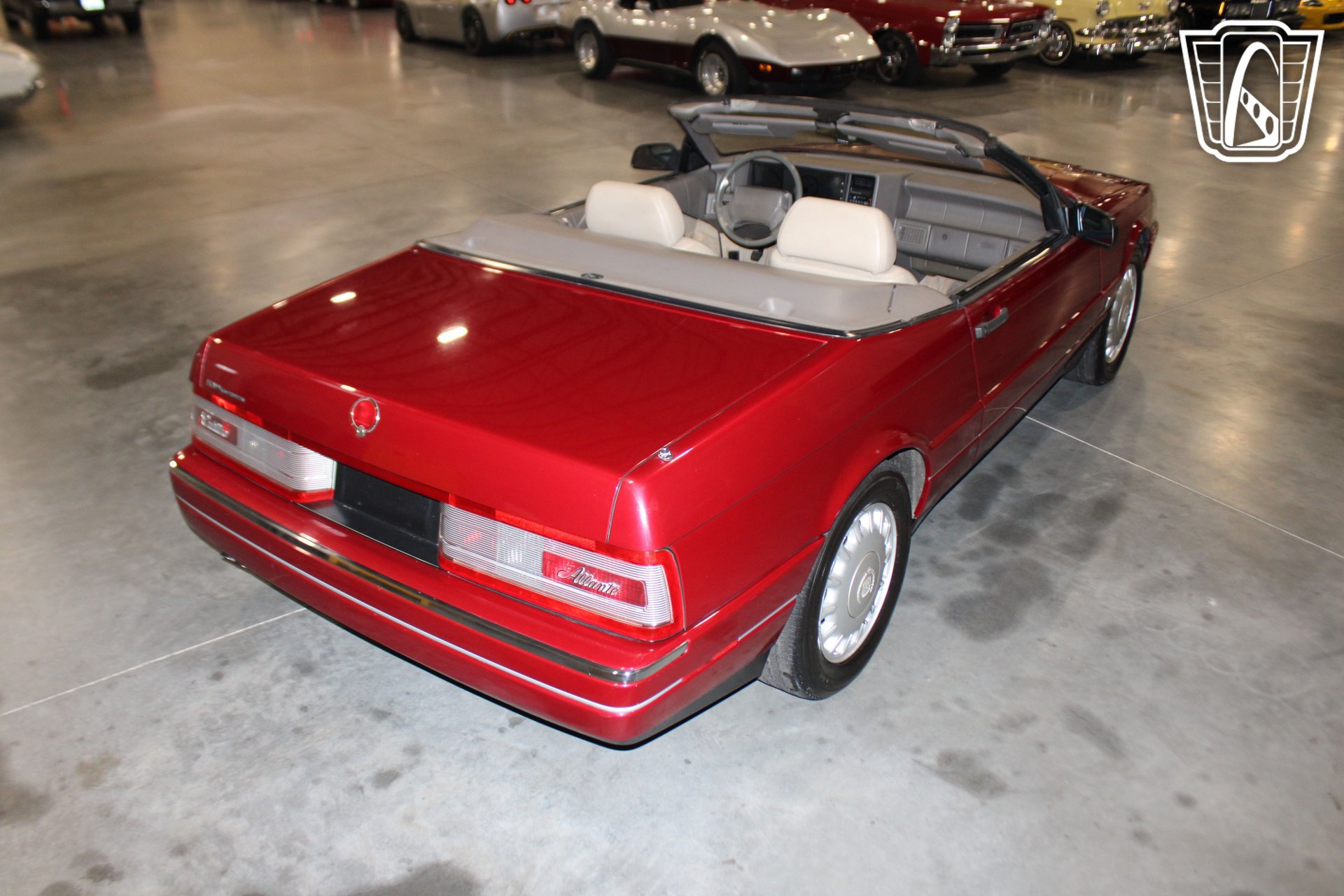 Used 1993 Cadillac Allante FWD image 13