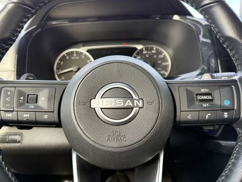 Certified 2024 Nissan Pathfinder SV image 27