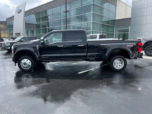 Certified 2025 Ford F450 Platinum w/ Platinum Plus Package AWD/4WD image 12