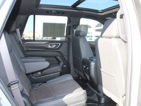 Used 2024 Chevrolet Tahoe High Country AWD/4WD image 19