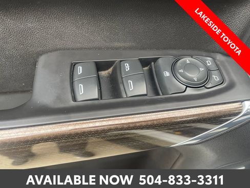 Used 2021 Chevrolet Silverado 1500 LT Trail Boss w/ Convenience Package II AWD/4WD image 23