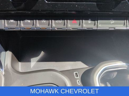 Used 2025 GMC Sierra 1500 Denali w/ Technology Package AWD/4WD image 37