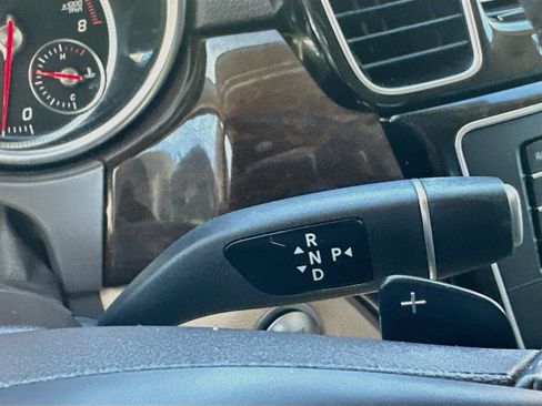 Used 2018 Mercedes-Benz GLE 350 4MATIC image 24