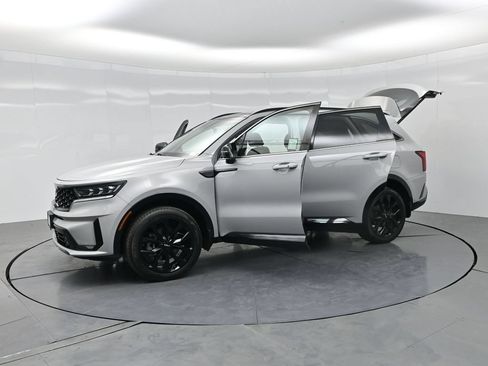 Used 2022 Kia Sorento SX AWD/4WD image 37