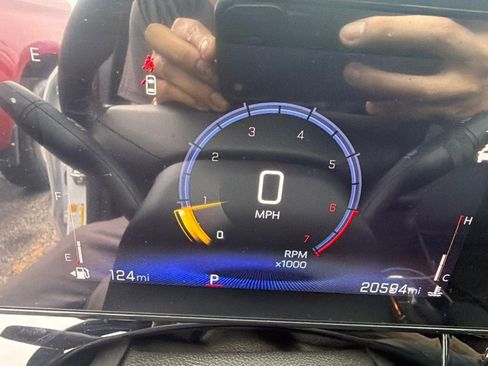 Used 2025 Chevrolet Trax RS w/ Driver Confidence Package FWD image 12