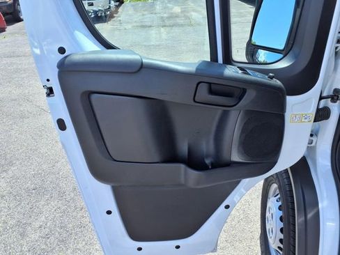 New 2025 RAM ProMaster 1500 w/ Cold Weather Group FWD image 9
