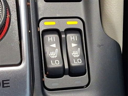 Certified 2023 Subaru Forester Premium image 26