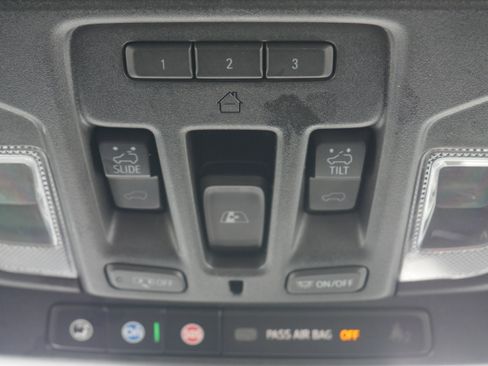 Certified 2022 Chevrolet Silverado 2500 High Country w/ Safety Package II image 34