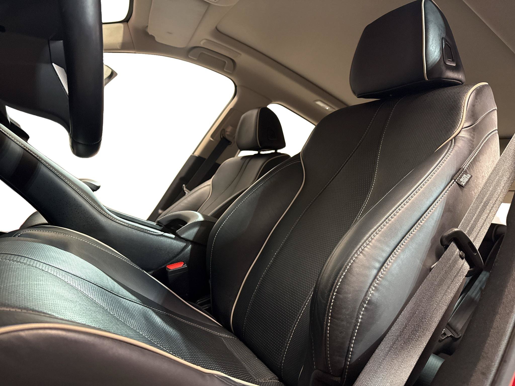 Used 2019 Acura RDX AWD/4WD image 16