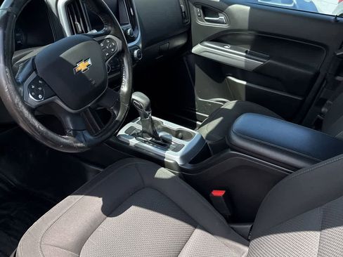 Used 2022 Chevrolet Colorado LT w/ Fleet Safety Package RWD image 22