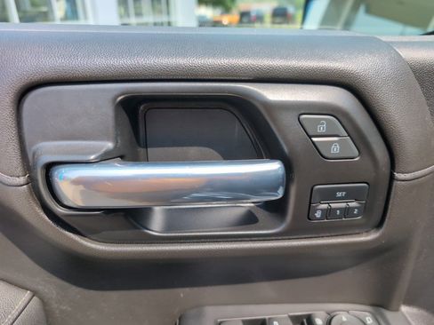 Used 2021 GMC Sierra 1500 SLT image 15