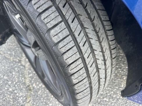 Used 2024 Volkswagen Jetta SE image 32