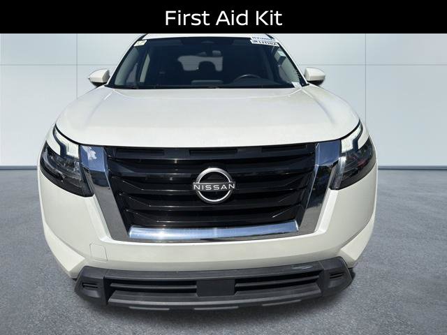 Used 2022 Nissan Pathfinder SV FWD image 12