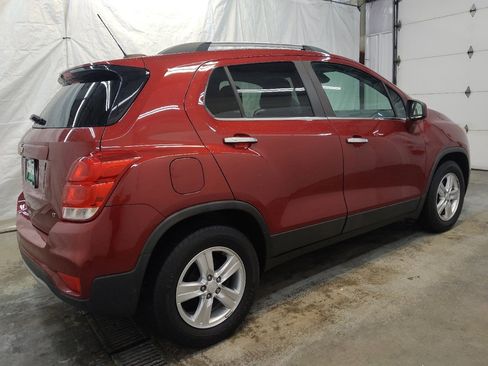 Used 2018 Chevrolet Trax LT w/ LT Convenience Package FWD image 10