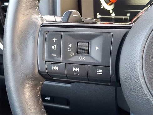 Used 2021 Nissan Rogue Platinum image 22